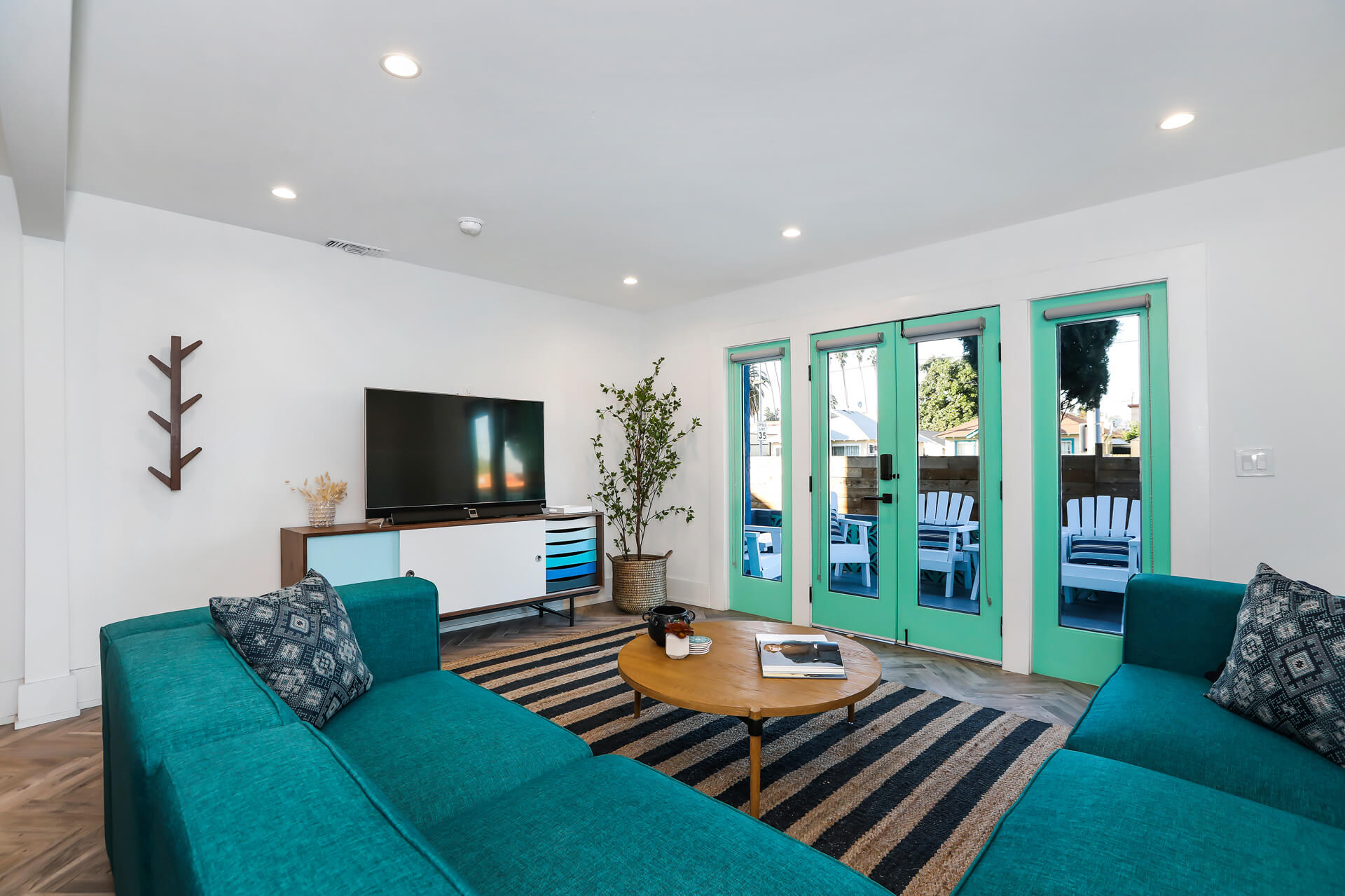 Suite Deal 33